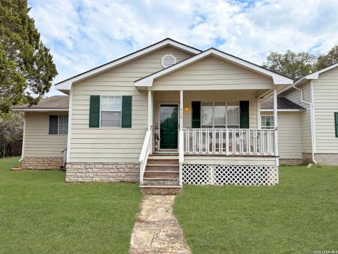 462 Flatrock Canyon Lake TX 78133