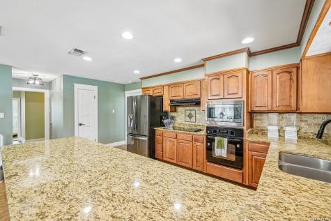 1922 Virginia Lane Floresville TX 78114