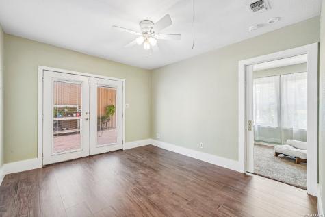 1922 Virginia Lane Floresville TX 78114