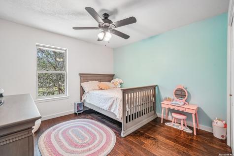 1922 Virginia Lane Floresville TX 78114