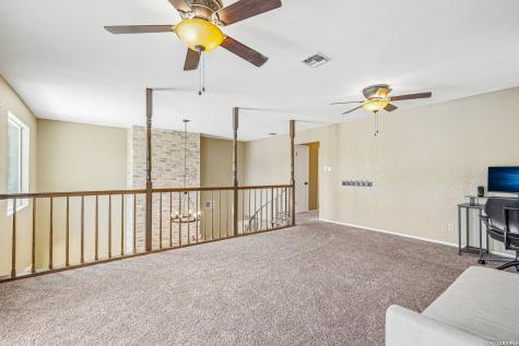 1922 Virginia Lane Floresville TX 78114