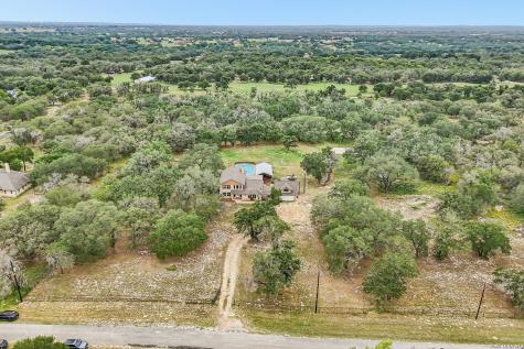 1922 Virginia Lane Floresville TX 78114