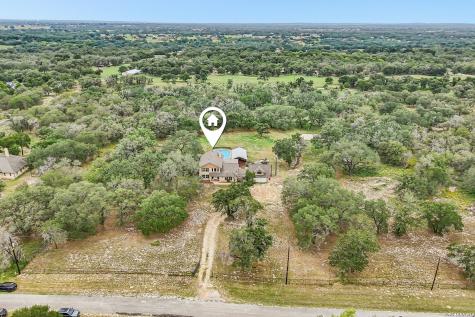 1922 Virginia Lane Floresville TX 78114