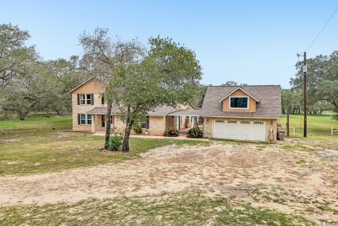 1922 Virginia Lane Floresville TX 78114