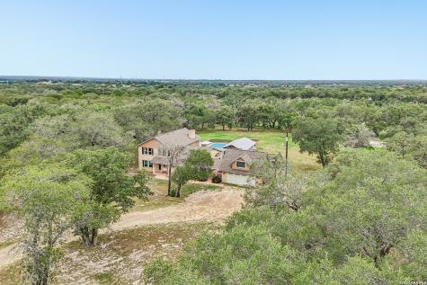 1922 Virginia Lane Floresville TX 78114