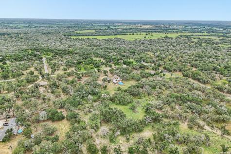 1922 Virginia Lane Floresville TX 78114