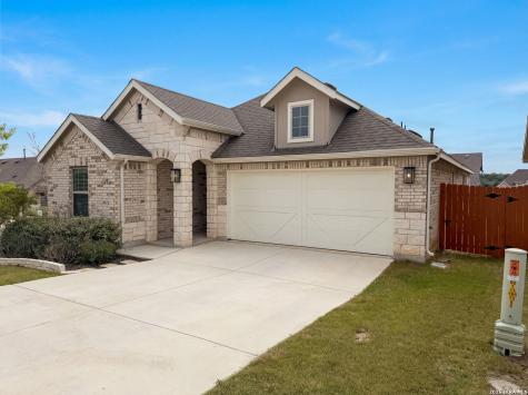 1613 Couser New Braunfels TX 78132