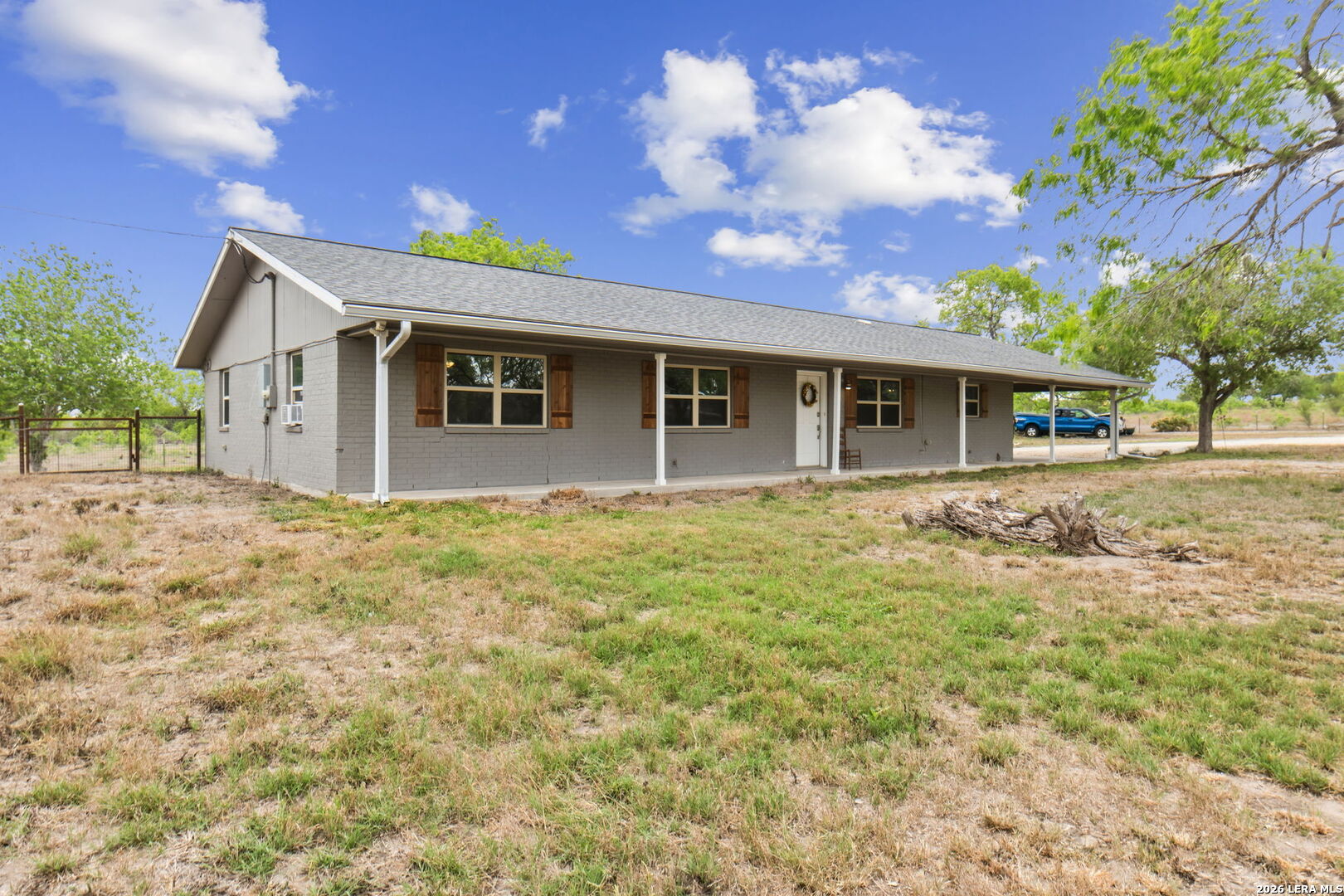 748 Fm 2102 Kenedy TX 78119