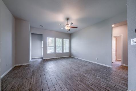 15039 Gelding Heights San Antonio TX 78245