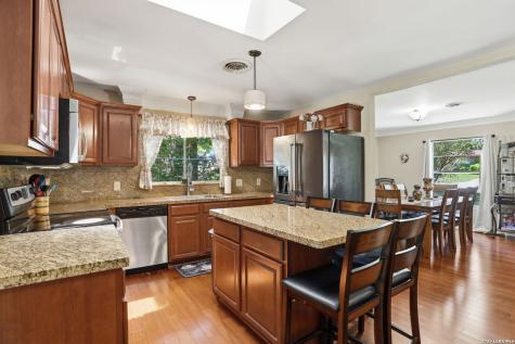 109 Atwater Drive Castle Hills TX 78213
