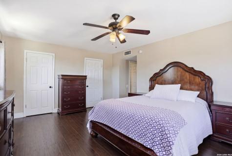 109 Atwater Drive Castle Hills TX 78213