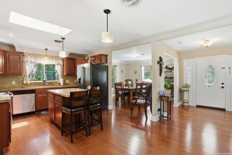 109 Atwater Drive Castle Hills TX 78213