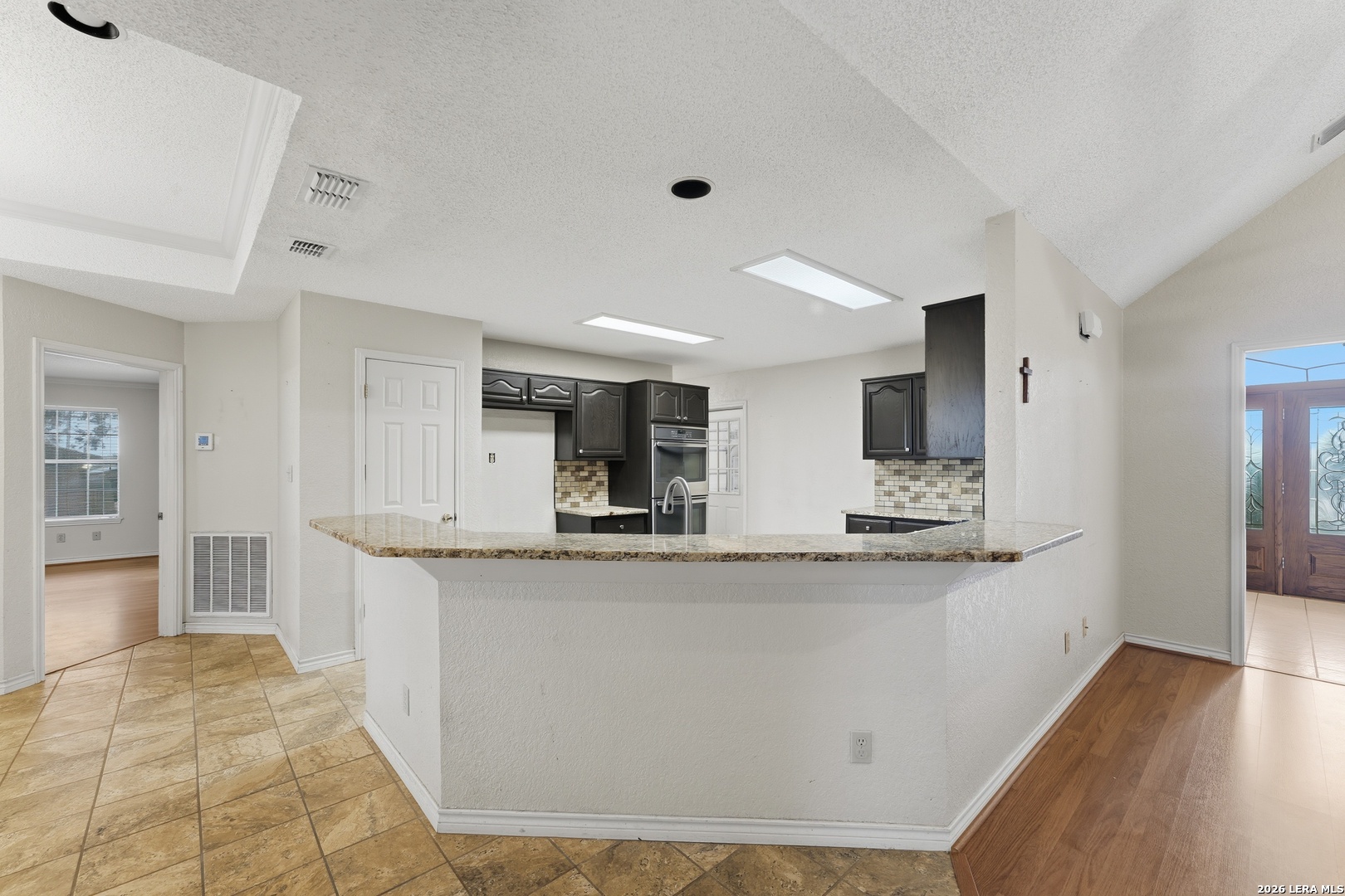 806 Mesquite Karnes City TX 78118