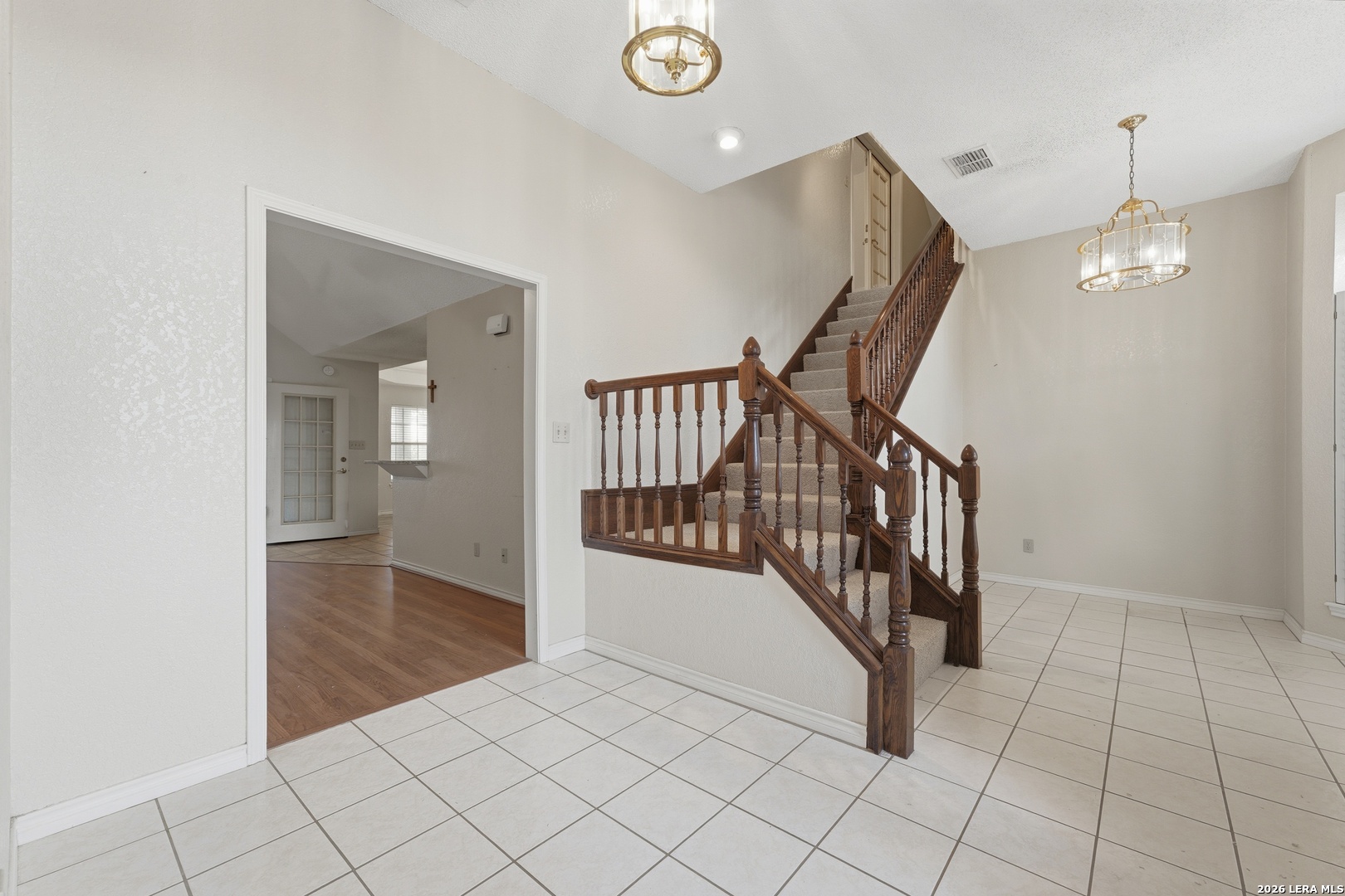 806 Mesquite Karnes City TX 78118