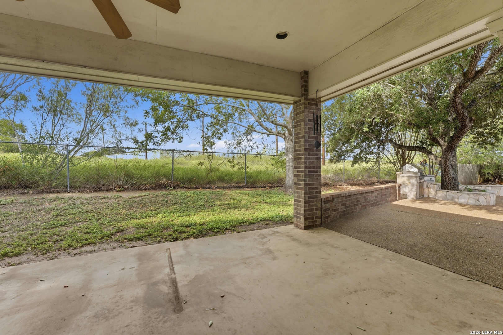 806 Mesquite Karnes City TX 78118