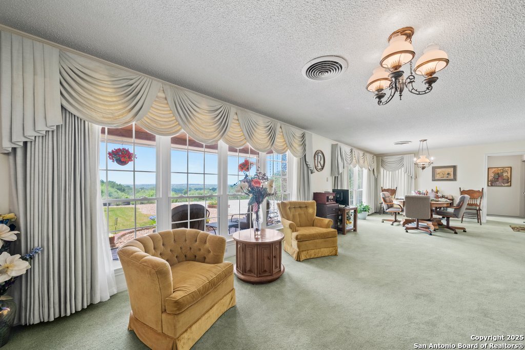 699 Floral Avenue New Braunfels TX 78130