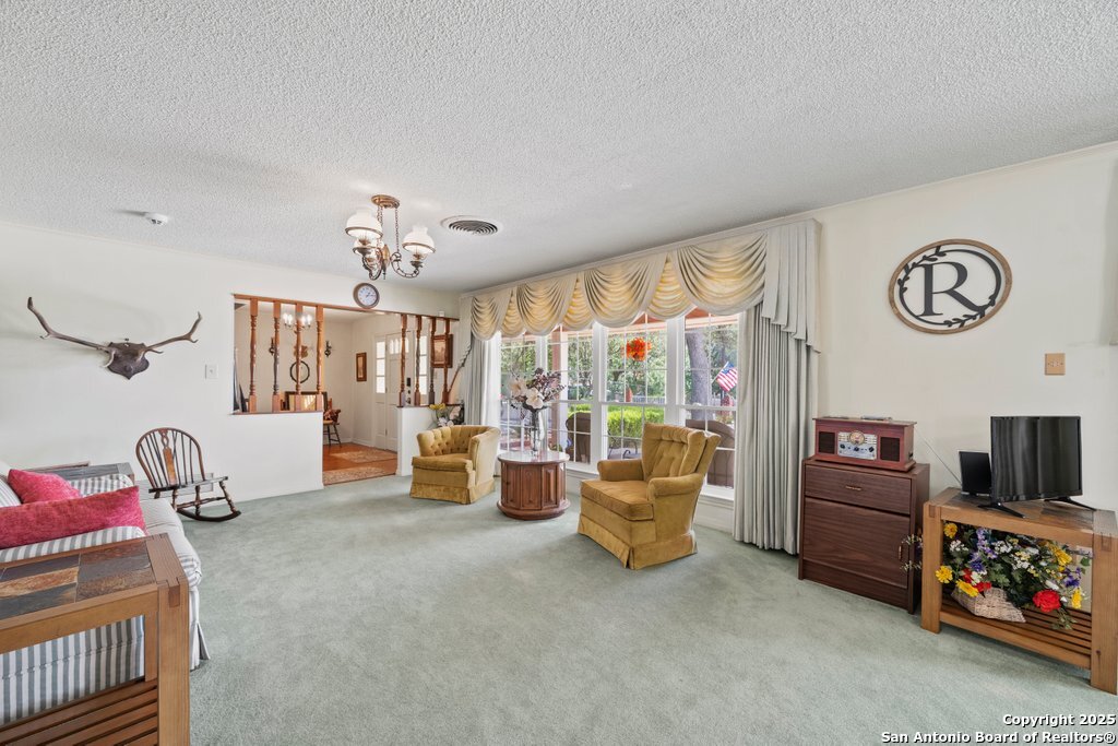 699 Floral Avenue New Braunfels TX 78130