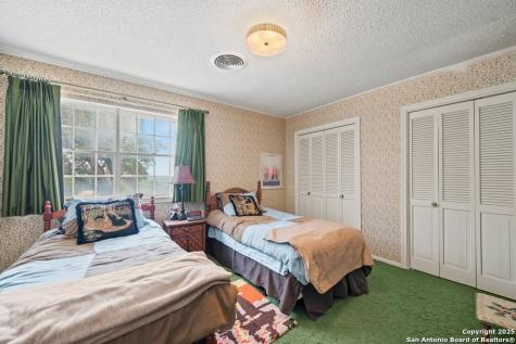 699 Floral Avenue New Braunfels TX 78130