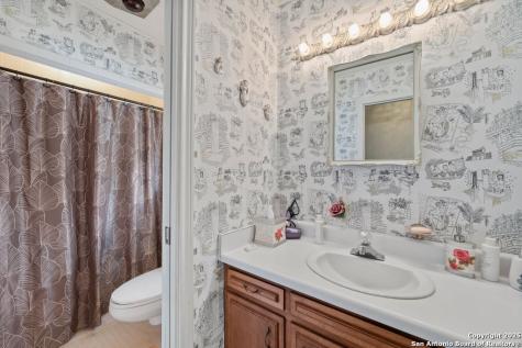 699 Floral Avenue New Braunfels TX 78130