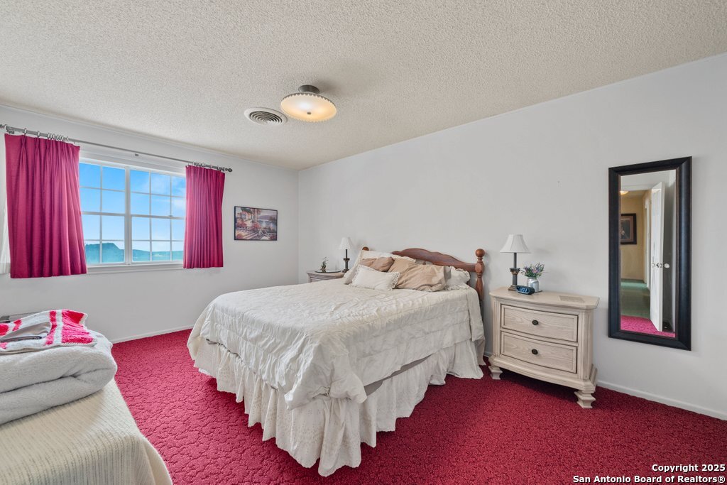 699 Floral Avenue New Braunfels TX 78130