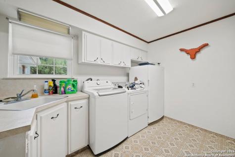 699 Floral Avenue New Braunfels TX 78130