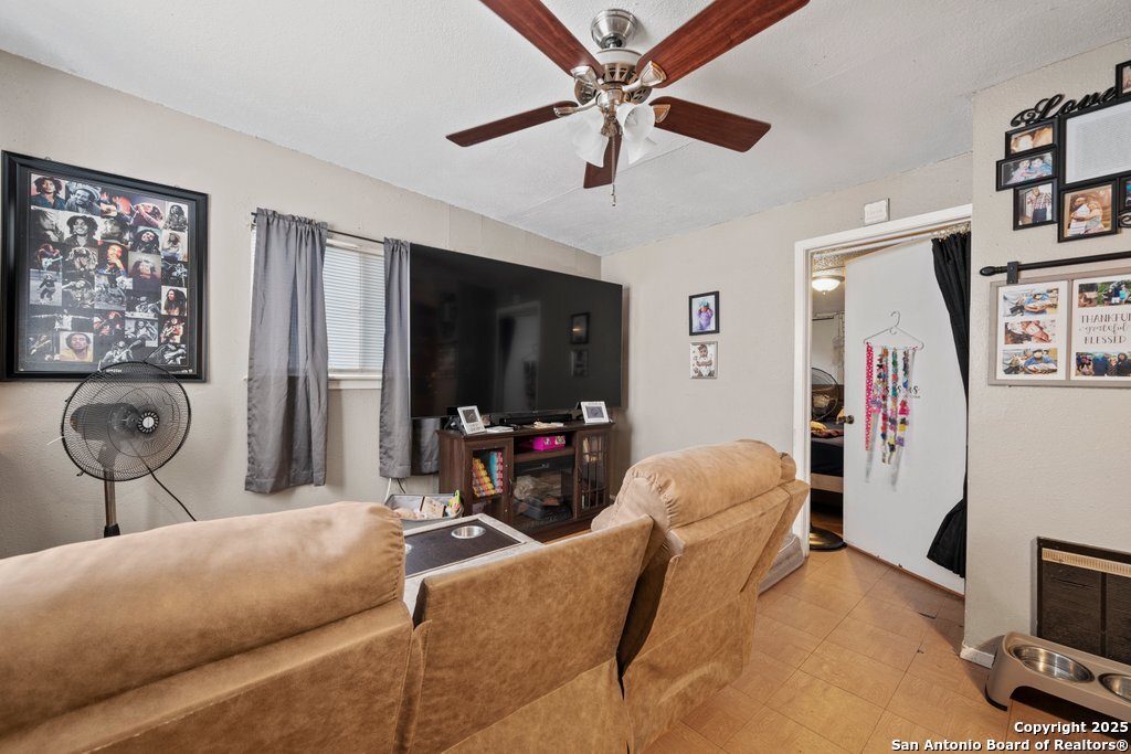 699 Floral Avenue New Braunfels TX 78130