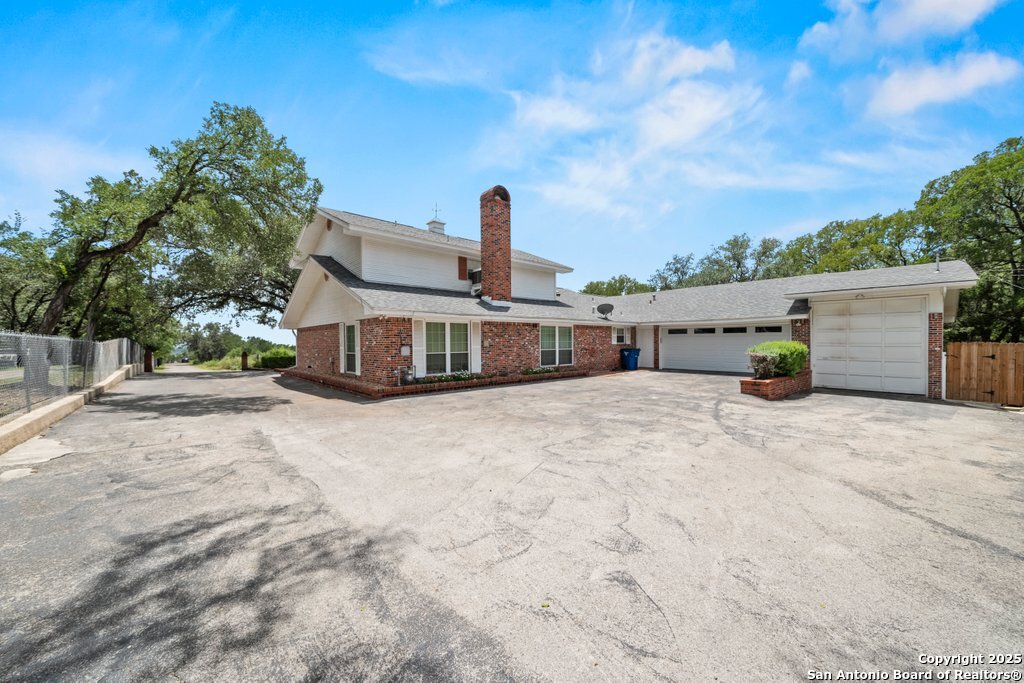 699 Floral Avenue New Braunfels TX 78130
