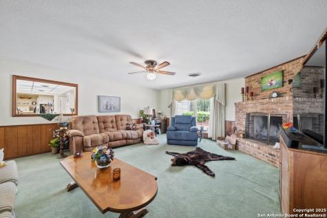 699 Floral Avenue New Braunfels TX 78130