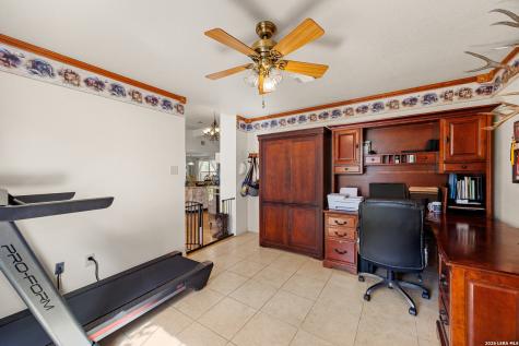 837 Paddy Road Floresville TX 78114