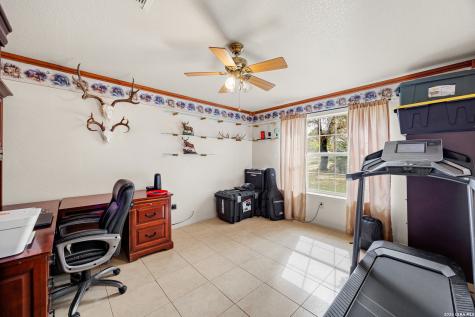 837 Paddy Road Floresville TX 78114
