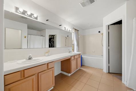 837 Paddy Road Floresville TX 78114