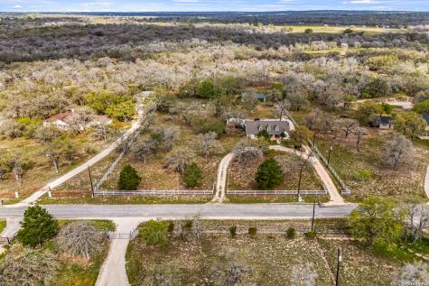 837 Paddy Road Floresville TX 78114