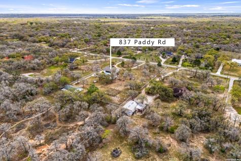 837 Paddy Road Floresville TX 78114