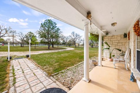 837 Paddy Road Floresville TX 78114
