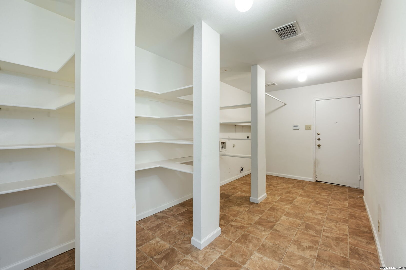 8507 Park Olympia Universal City TX 78148