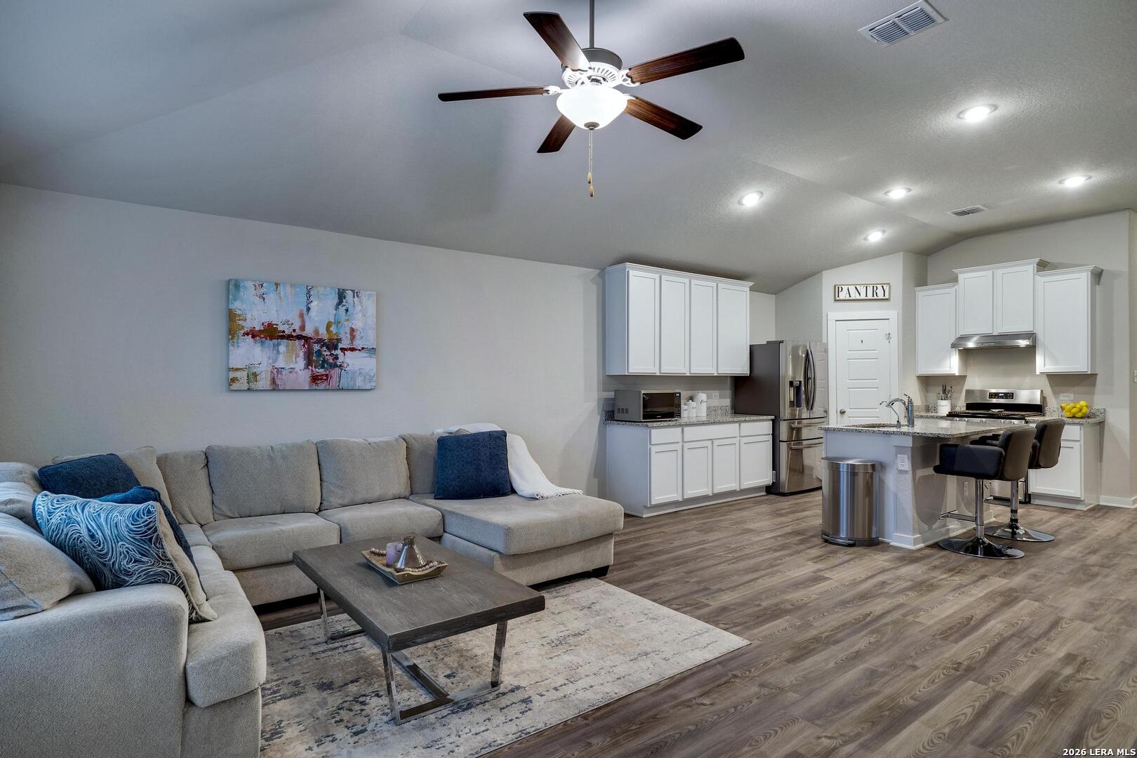 6910 Shiraz Way Converse TX 78109