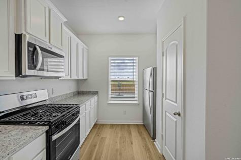 3411 Warlow Branch San Antonio TX 78109