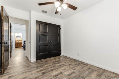 5747 White Feather Street San Antonio TX 78242