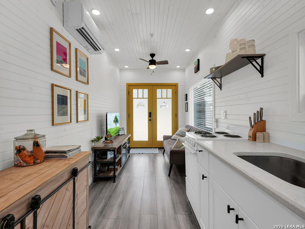621 S Washington Street Fredericksburg TX 78624