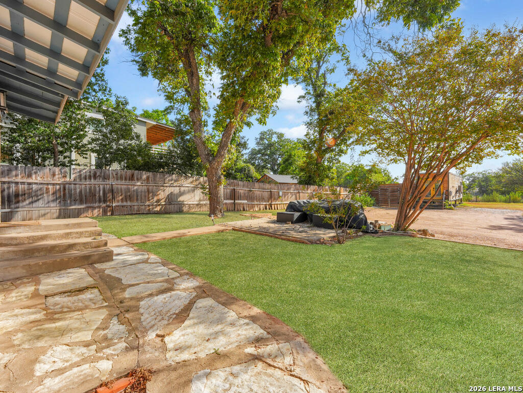 621 S Washington Street Fredericksburg TX 78624