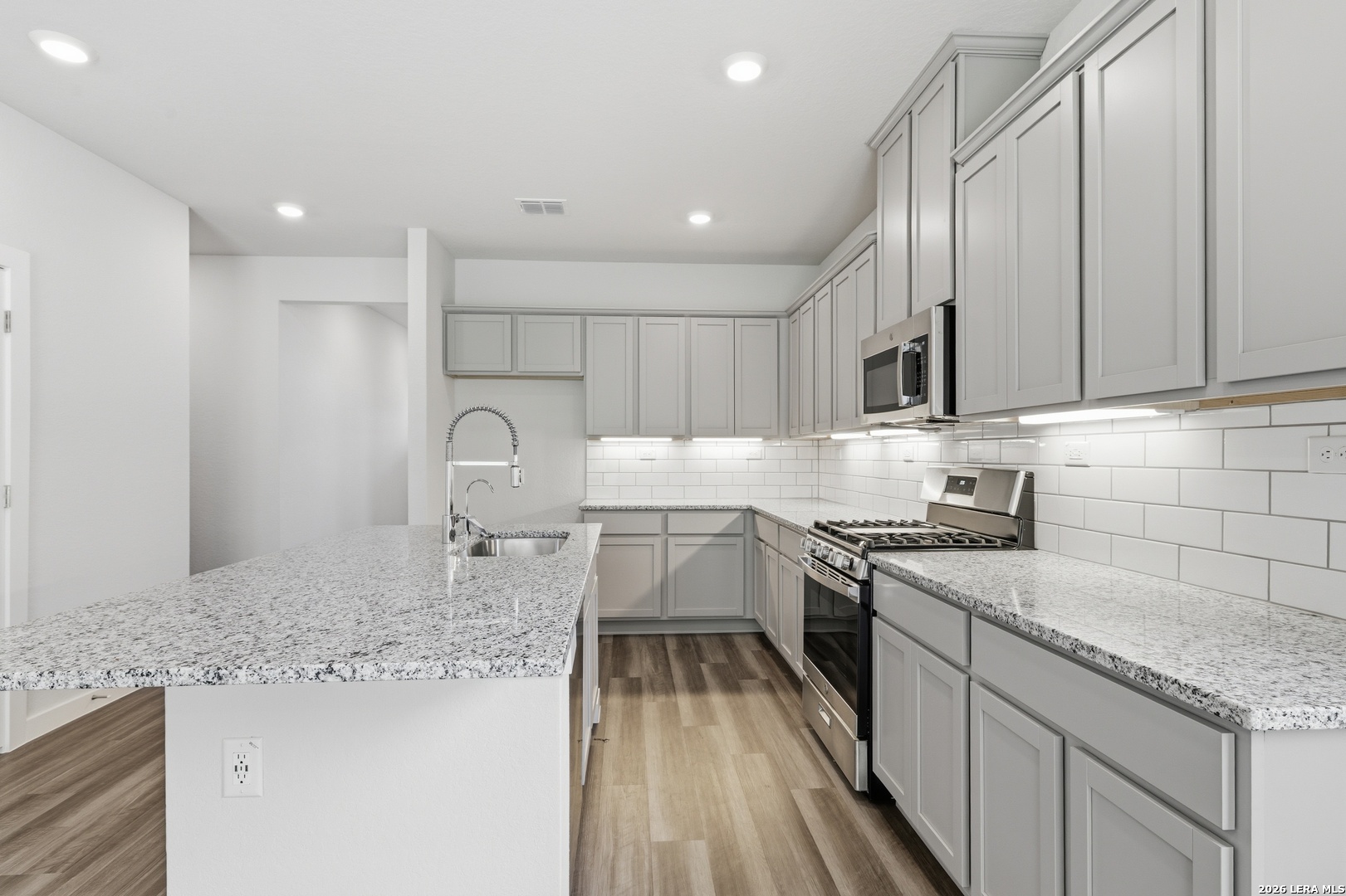 198 Connor Creek San Antonio TX 78245