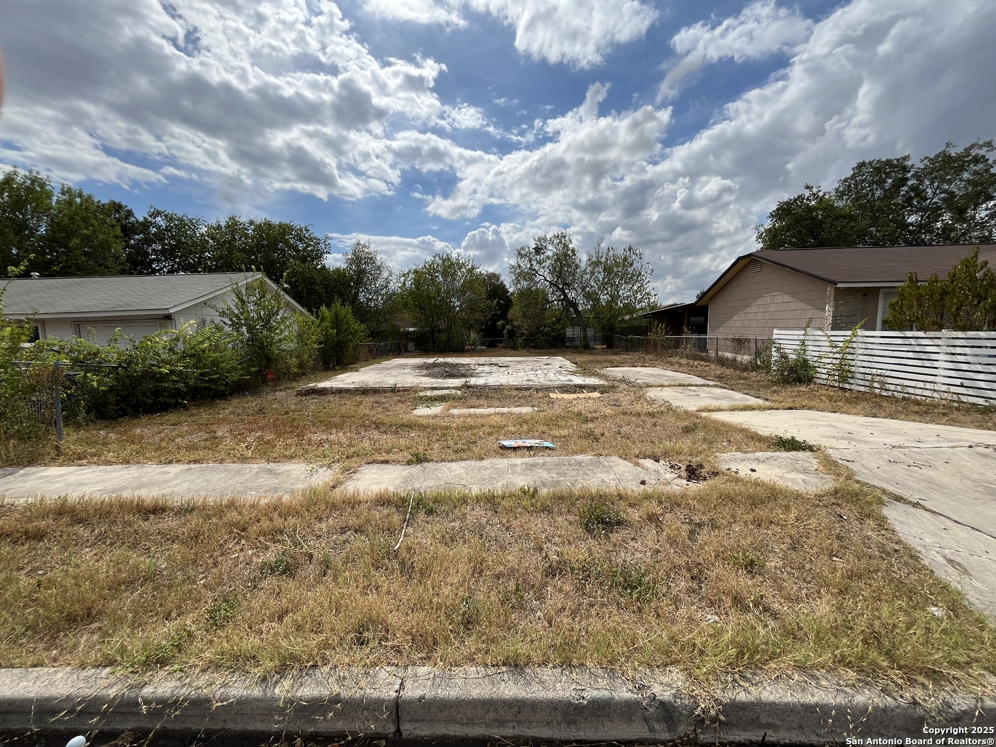 5730 Broken Lance San Antonio TX 78242