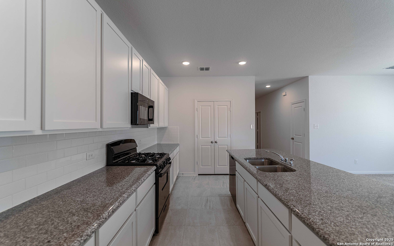 8438 Eyas Meadows San Antonio TX 78222