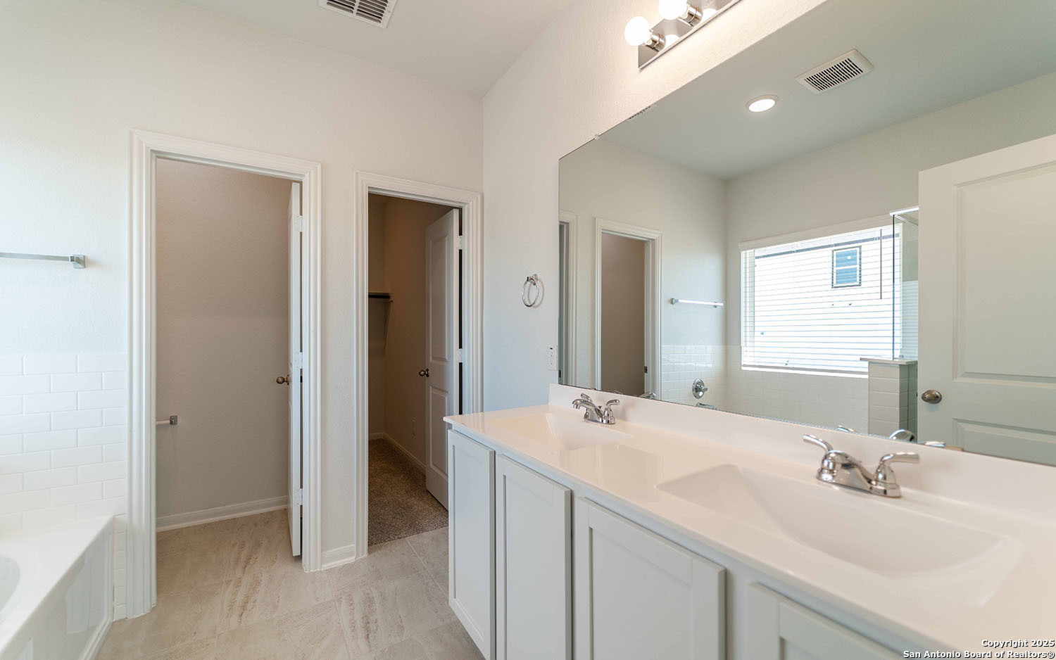 8438 Eyas Meadows San Antonio TX 78222