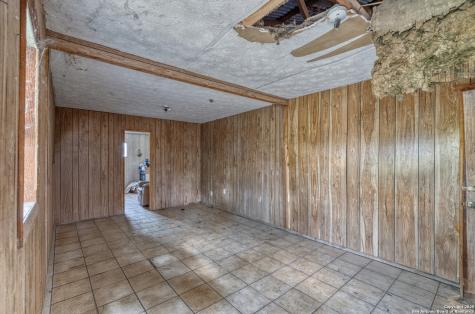 3936 Fm 1052 Uvalde TX 78801