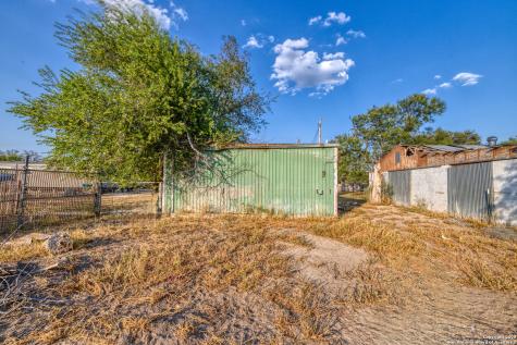 3936 Fm 1052 Uvalde TX 78801