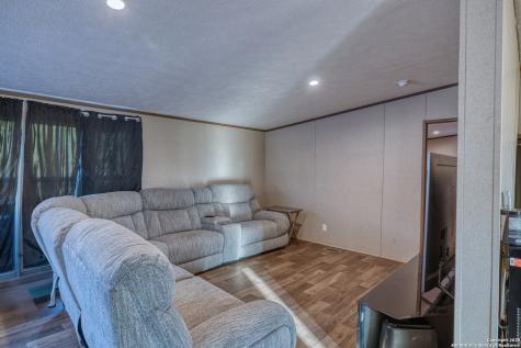 3936 Fm 1052 Uvalde TX 78801