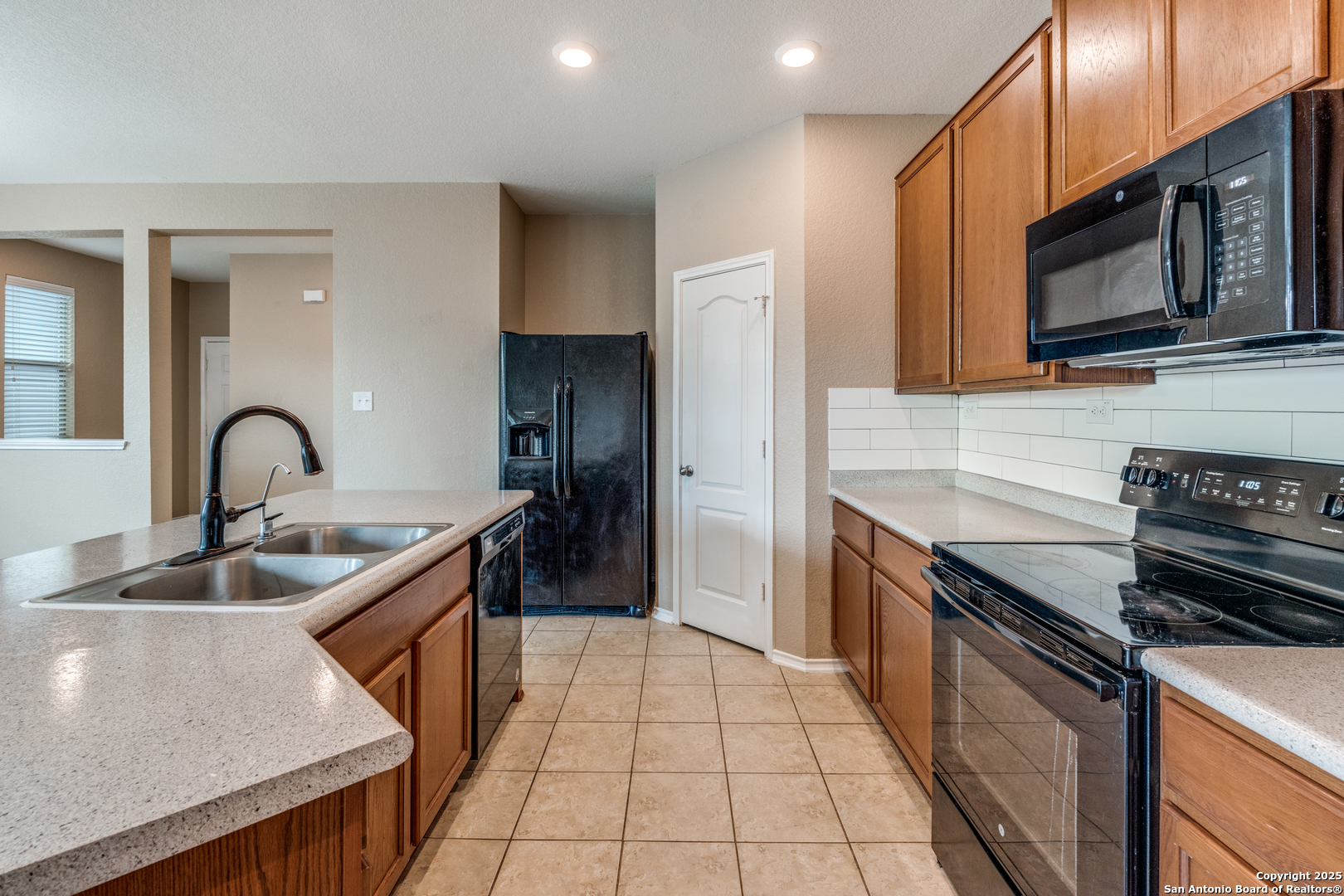 4527 Southton Way San Antonio TX 78223