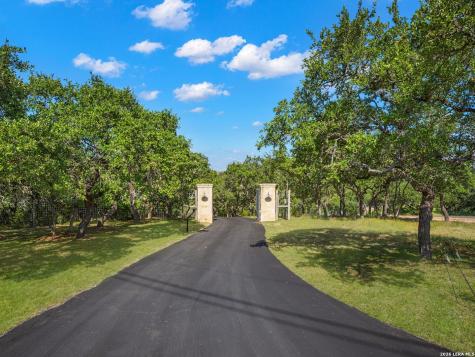 3564 Mountain Loop San Antonio TX 78261