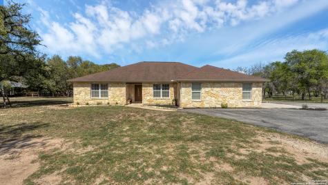 119 Wood Valley Drive Adkins TX 78101